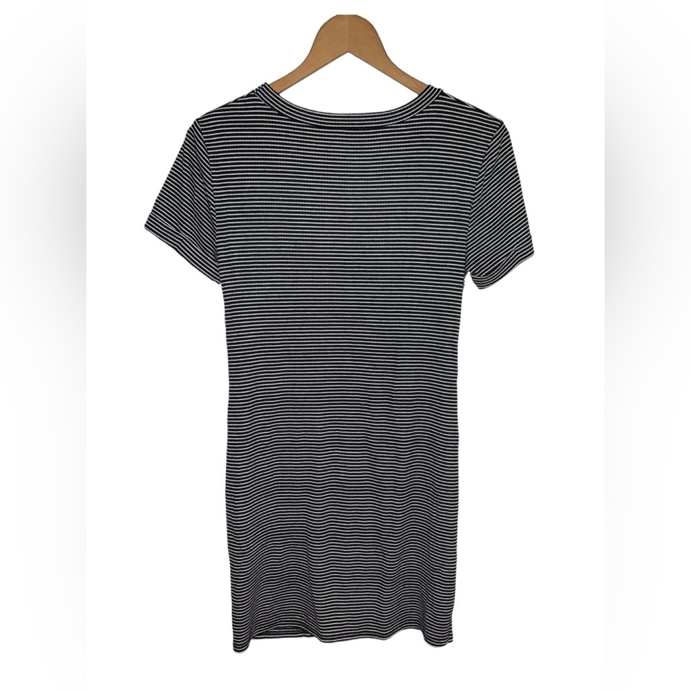 Honey Punch Knot It Front Twist Knot T-Shirt Dress Black & White Striped Size S - Picture 6 of 7